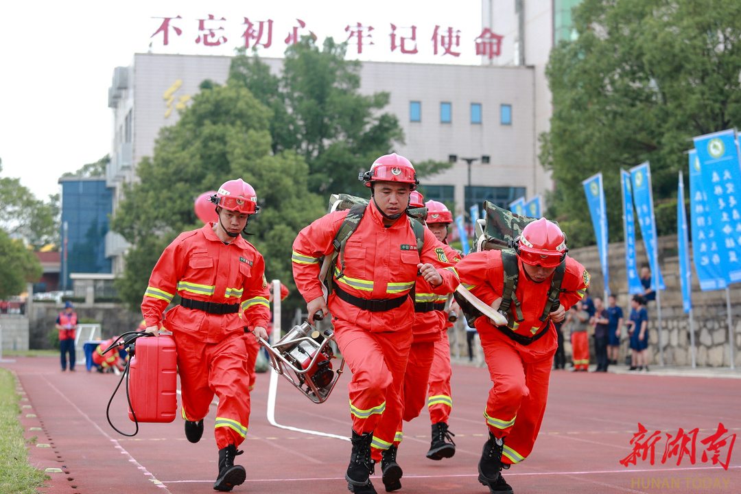 酣鏖战是什么意思_鏖战犹酣_酣