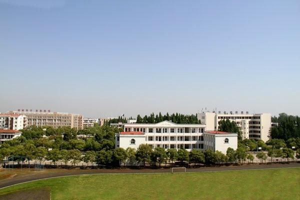 荆楚理工学院宿舍_荆州理工大学宿舍_荆楚理工宿舍床