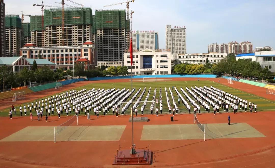 锦州市铁路高级中学_锦州市铁路高级中学占地面积_锦州铁路高中某校长