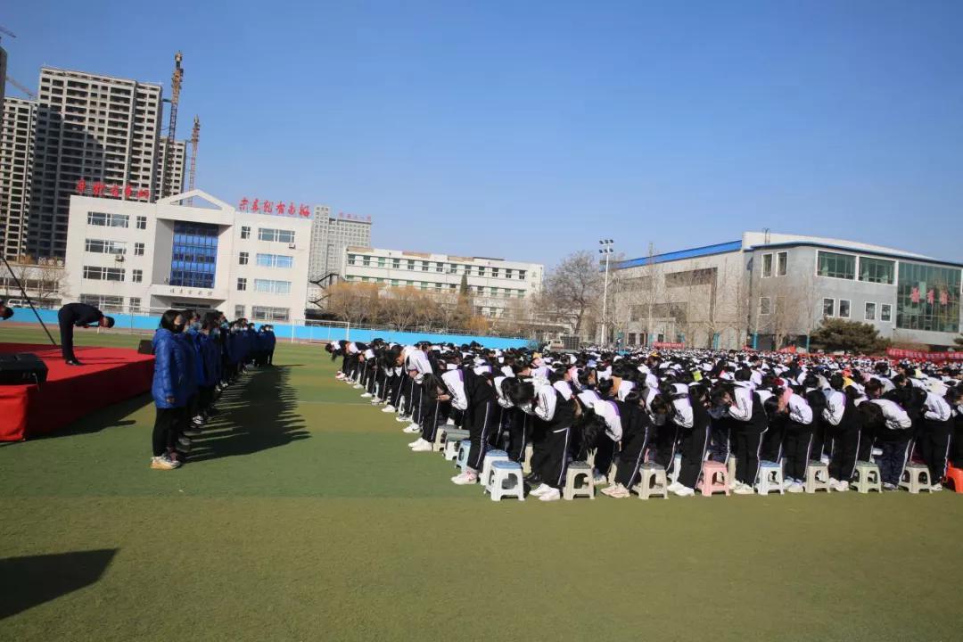 锦州市铁路高级中学占地面积_锦州市铁路高级中学_锦州铁路高中某校长