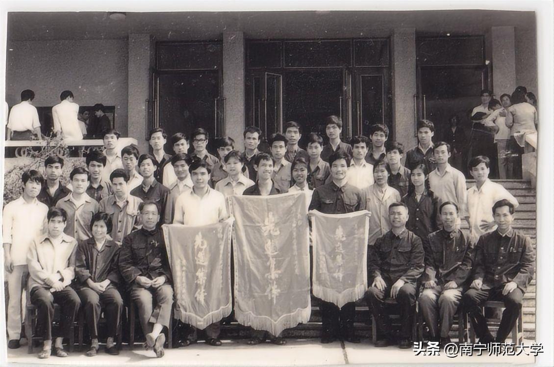 广西职业师范学院学生宿舍_广西职业师范学院宿舍_广西师范职业学院宿舍照片