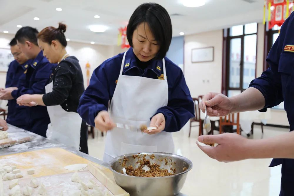 拳爱心拳面成语_拳拳爱心_果宝特攻爱心飞拳