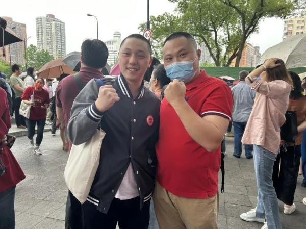 好险！考生忘带准考证，民警紧急协调！多图直击高考首日现场→