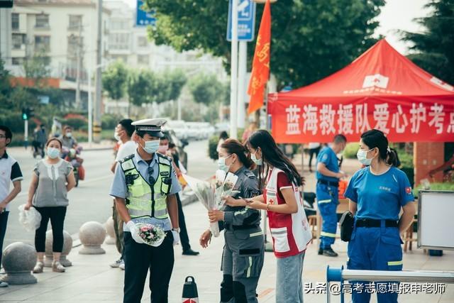 高考志愿调剂是在什么范围内调剂_高考调剂志愿原则_高考调剂志愿是什么意思啊