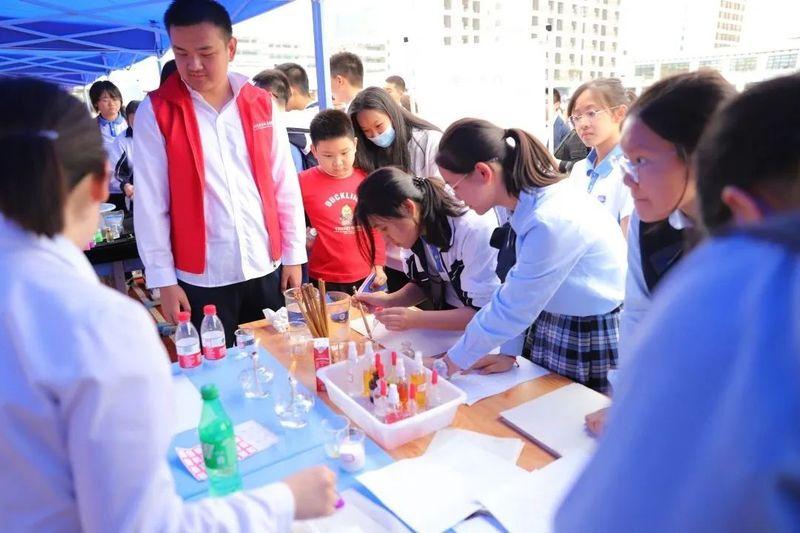 深圳宝安崇文学校怎么样_深圳崇文高中_深圳崇文学校学费多少