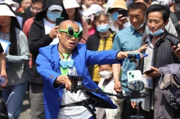 粉墨登场_登场粉墨登场_登场粉墨诗句