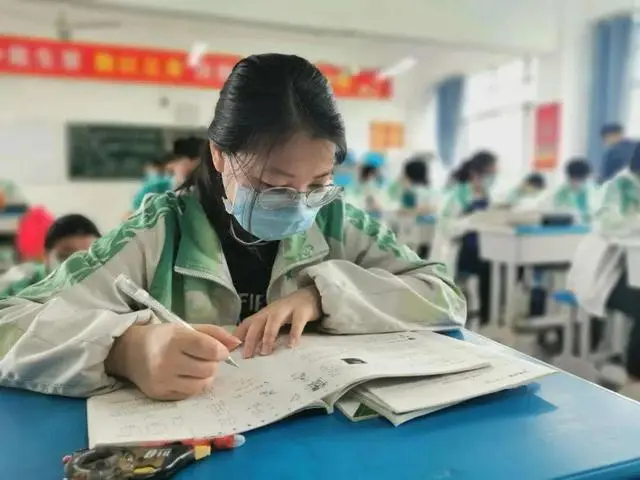 襄阳市高中有哪些学校_襄阳的普通高中_襄阳高中学校名单