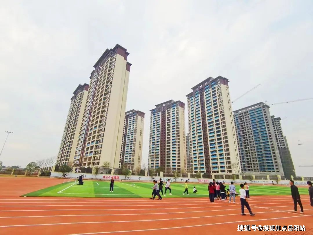 岳阳县一中人墙_岳阳县一中_湖南省岳阳市县一中