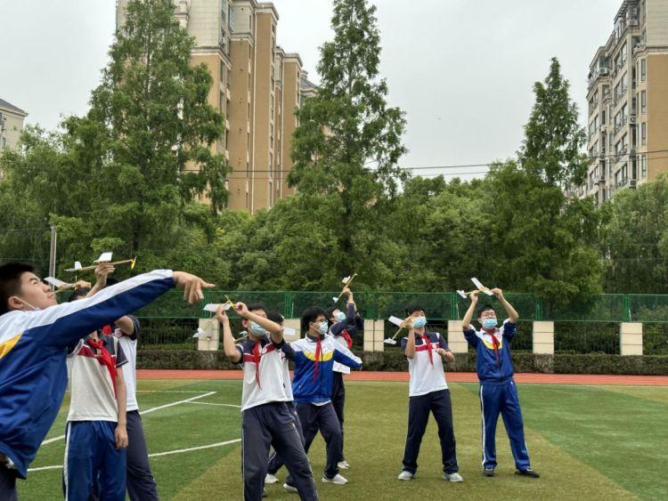 上海南汇中学被降为区重点_上海南汇中学_上海中学东校和南汇中学哪个好