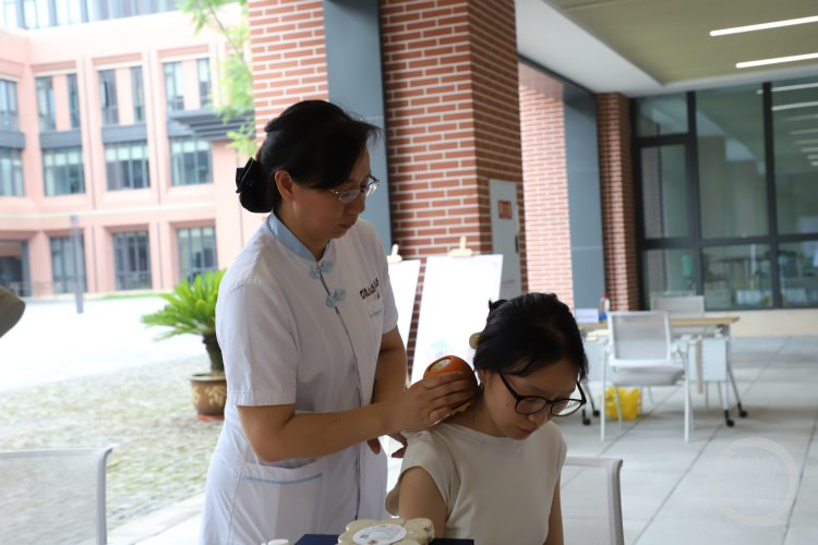 康复治疗学针灸推拿哪个好_针灸推拿和中医康复哪个专业好_康复中医针灸推拿专业好就业吗