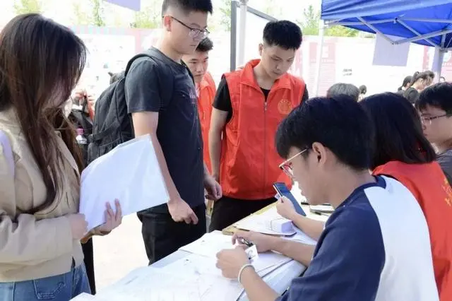 学校宿舍入住须知_铜仁学院宿舍床尺寸_铜仁学院宿舍