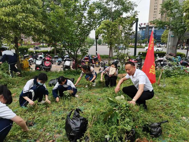 中考成绩各学校排名_中考排名成绩学校怎么排_中考成绩学校排名