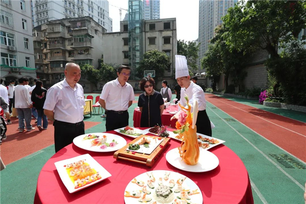 重庆渝中职业教育中心占地_重庆渝中职业教育中心学校_重庆职业中心学校地址