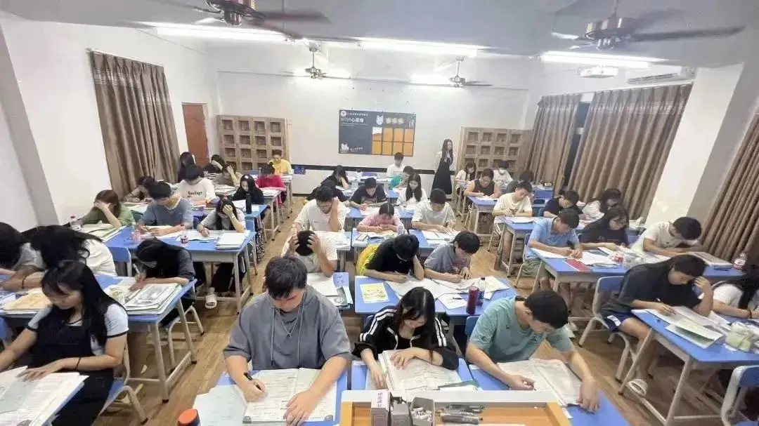 广州卫生职业技术学院域名_广州职业卫生学院怎么样_广州卫生职业技术学院官网