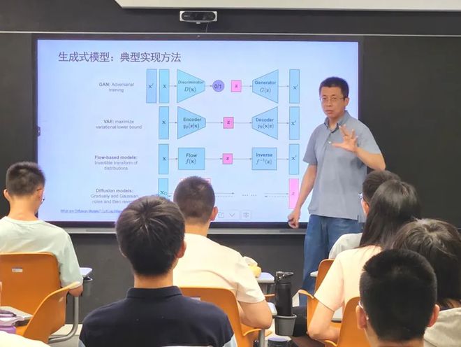 联想助力清华大学iCenter实训课落地，智能体一体机赋能AI人才培养新模式