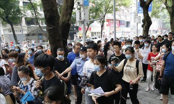 重庆排名中医院_重庆七中在重庆排名_重庆排名中学