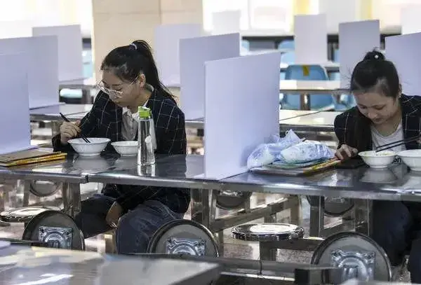 江苏建筑职业学院宿舍图片_江苏建筑职业技术学院宿舍_江苏建筑学院宿舍照片