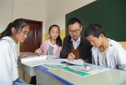 江苏徐州侯集高级中学内高班_徐州市侯集高级中学_2021徐州市侯集高中电话