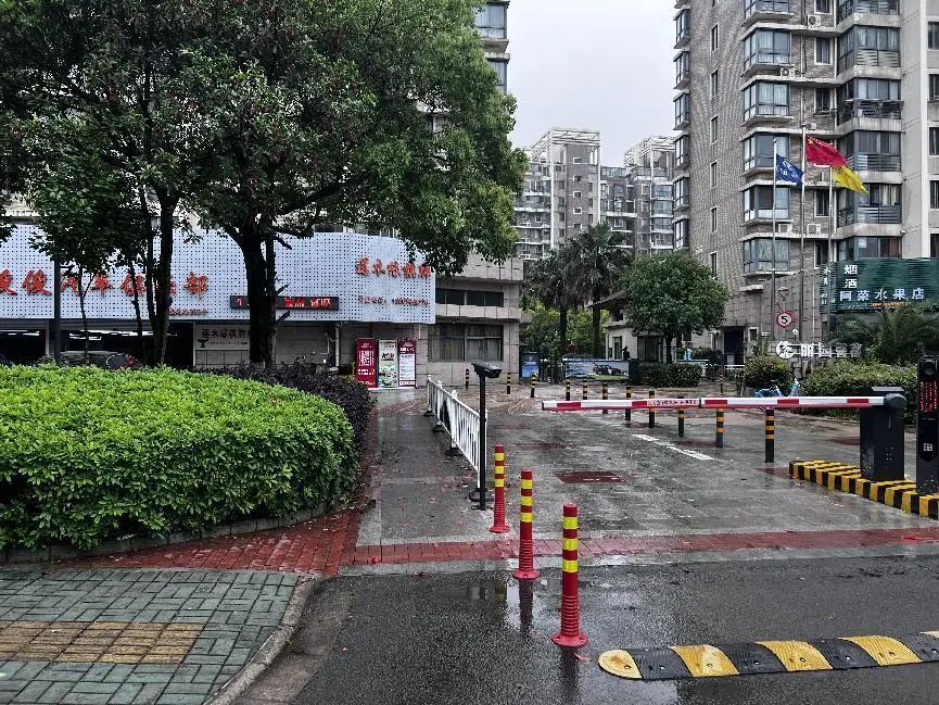 停车场_路上停车怎么停车_停车造句