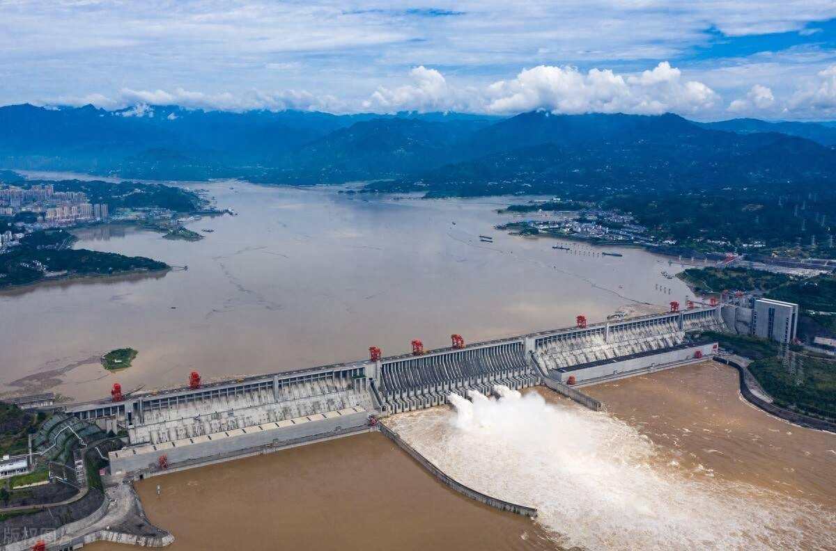 长江三峡指的是_长江三峡指的是哪三峡_三峡长江指是哪条河流