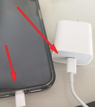 iphone12配的数据线怎么用-图5