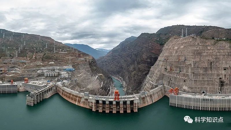 三峡大坝的地点_三峡大坝在什么地方_三峡大坝的所在地