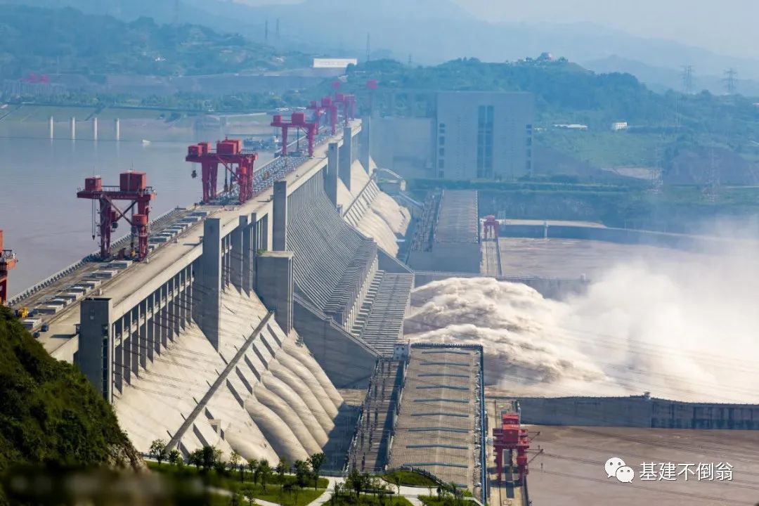 三峡大坝在什么地方_三峡大坝地方有哪些_三峡大坝的地点