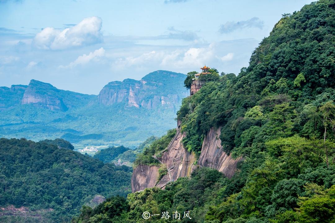 丹霞山_丹霞山旅游攻略_丹霞山阳元石和阴元石