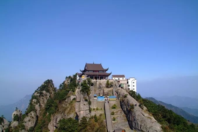 九华山在哪里_九华山旅游攻略_九华山庄