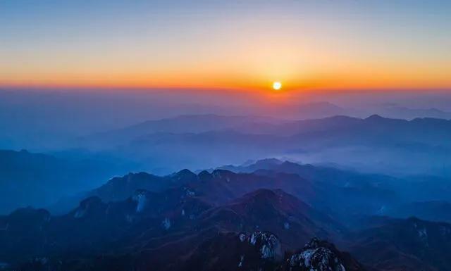 白云山的红叶美还是老君山美_老君山在哪里_老君山风景区在哪里